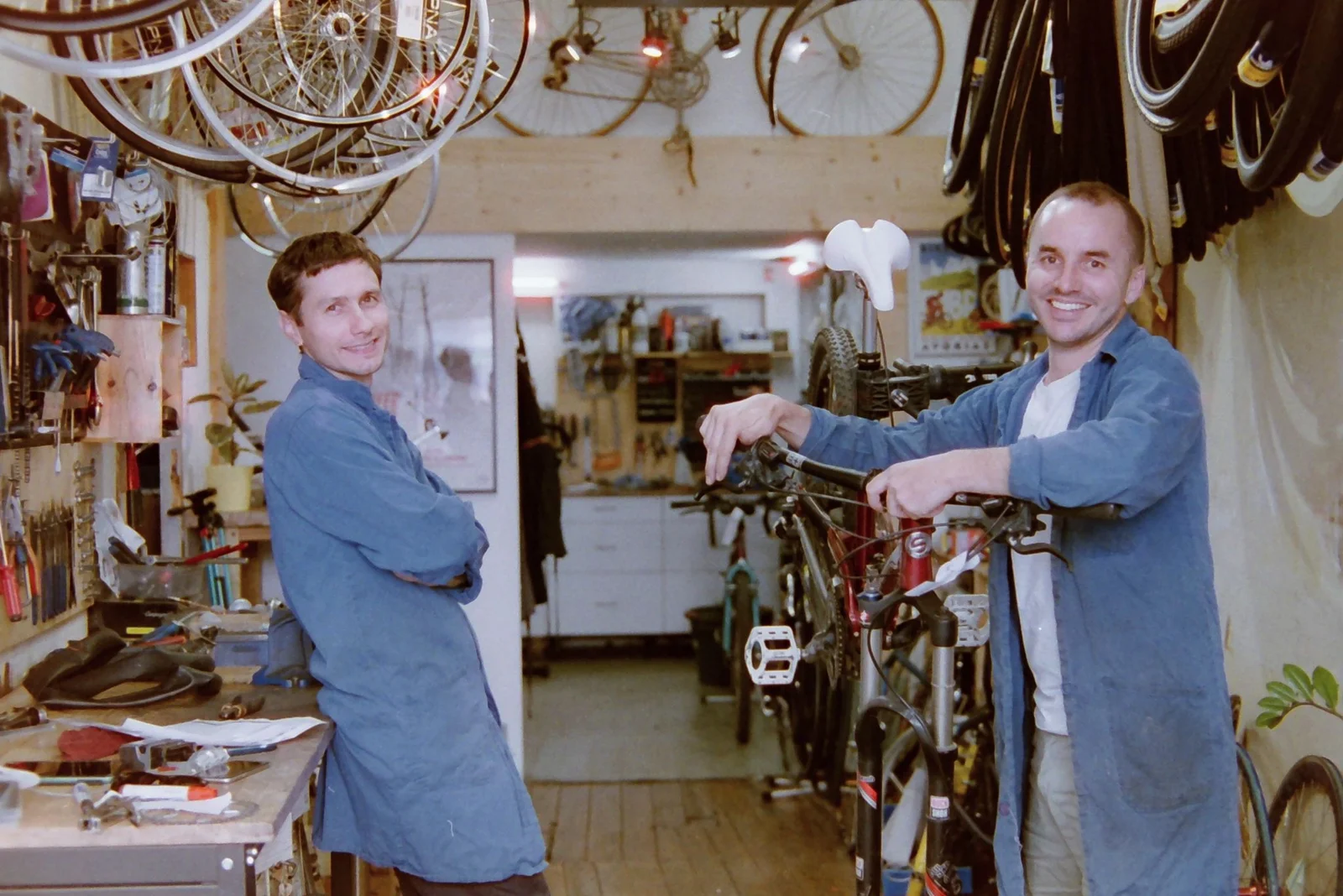 L'équipe Velograma dans l'atelier